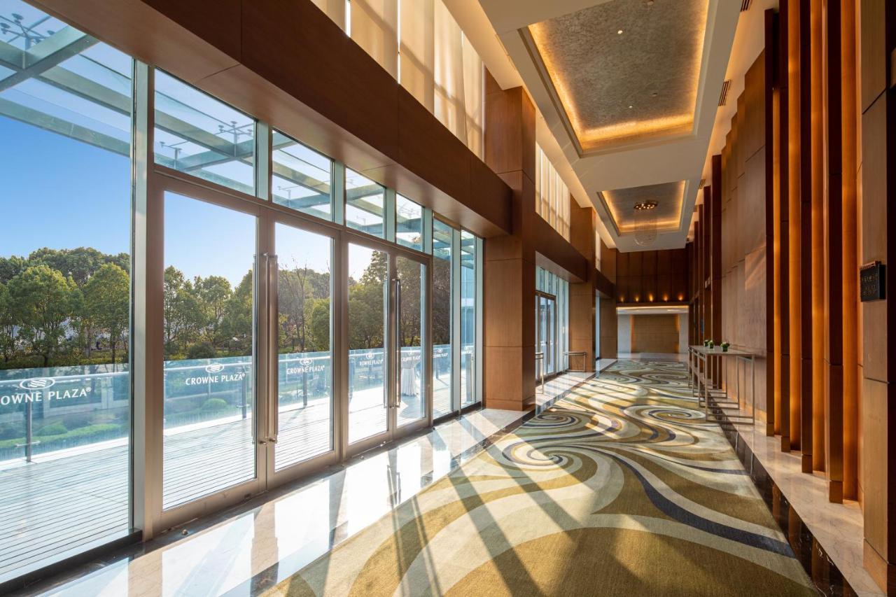 Crowne Plaza Shanghai Xiayang Lake By Ihg Qingpu Exterior foto